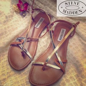 STEVE MADDEN | Strappy Sandals